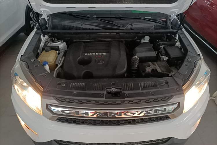 Used CHANGAN CS75 2017 Shangkui Edition 1.8T Automatic All-Wheel-Drive Elite Model Engine Bay