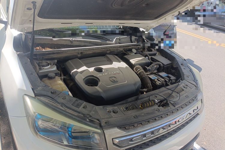 Used CHANGAN CS75 2017 Shangkui Edition 1.5T Manual Fengxiang Model Engine Bay