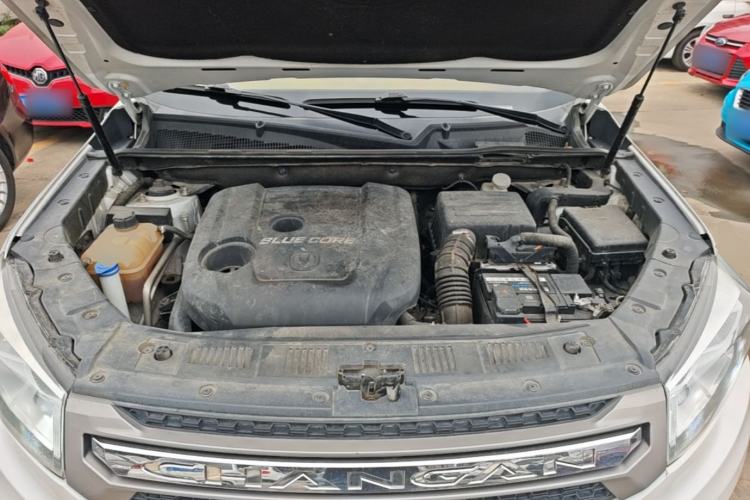 Used CHANGAN CS75 2017 Shangkui Edition 1.5T Automatic Fengxiang Model Engine Bay