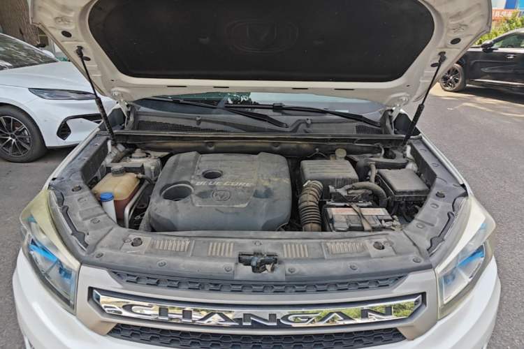 Used CHANGAN CS75 2017 Shangkui Edition 1.5T Automatic Fengyue Model Engine Bay