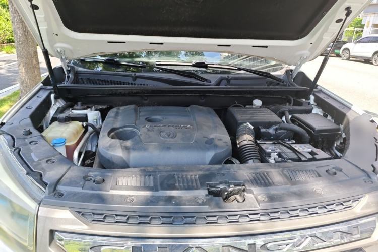 Used CHANGAN CS75 2017 Shangkui Edition 1.5T Manual Fengxiang Model Engine Bay