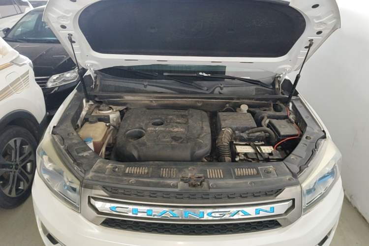 Used CHANGAN CS75 2017 Shangkui Edition 1.5T Manual Fengxiang Model Engine Bay