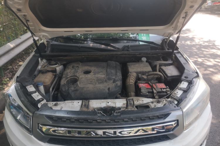 Used CHANGAN CS75 2017 Shangkui Edition 1.5T Automatic Fengxiang Model Engine Bay