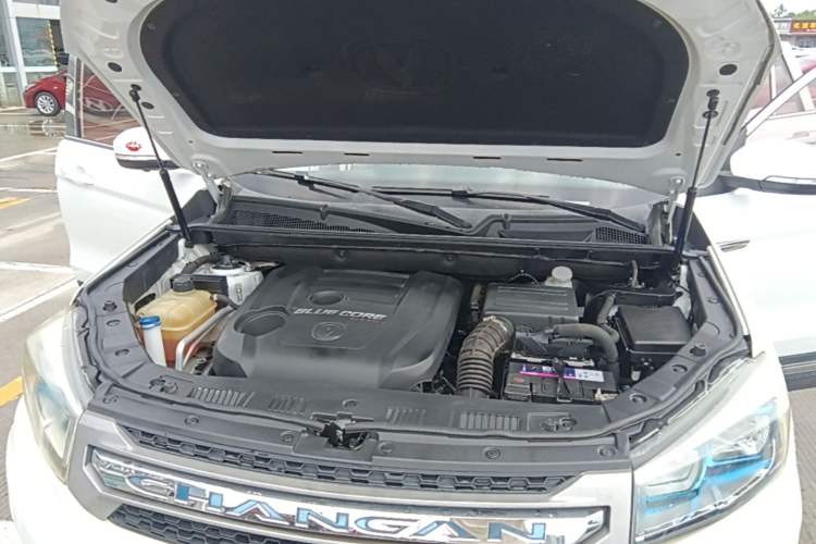 Used CHANGAN CS75 2017 Shangkui Edition 1.5T Automatic Fengxiang Model Engine Bay