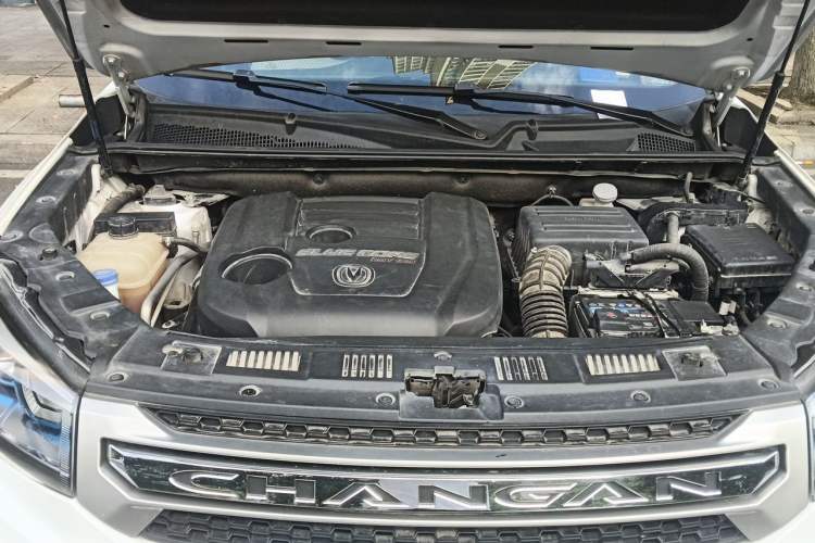 Used CHANGAN CS75 2017 Shangkui Edition 1.5T Automatic Fengxiang Model Engine Bay