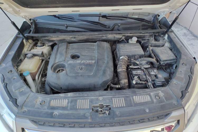 Used CHANGAN CS75 2017 Shangkui Edition 1.5T Manual Fengxiang Model Engine Bay