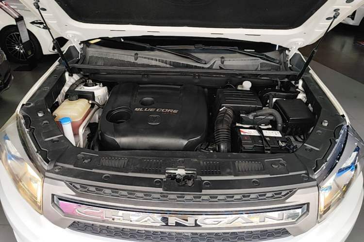 Used CHANGAN CS75 2017 Shangkui Edition 1.5T Automatic Fengxiang Model Engine Bay