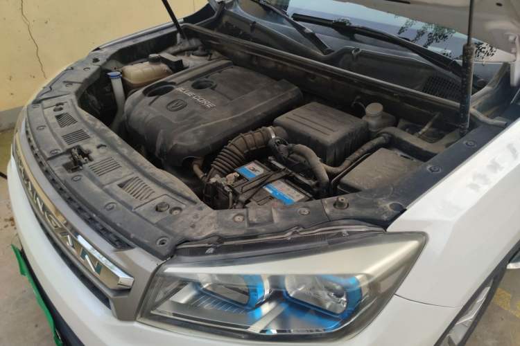 Used CHANGAN CS75 2017 Shangkui Edition 1.5T Manual Enjoyment Model Engine Bay Left