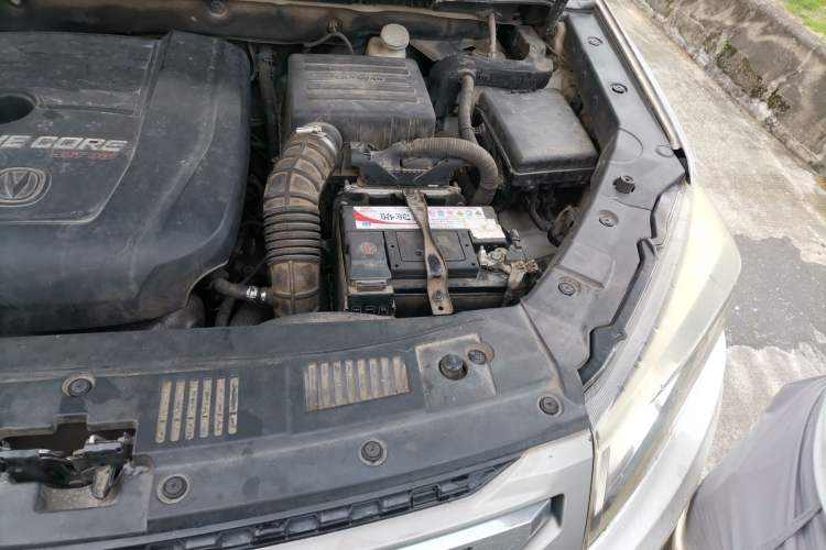 Used CHANGAN CS75 2017 Shangkui Edition 1.5T Automatic Fengxiang Model Engine Bay Left