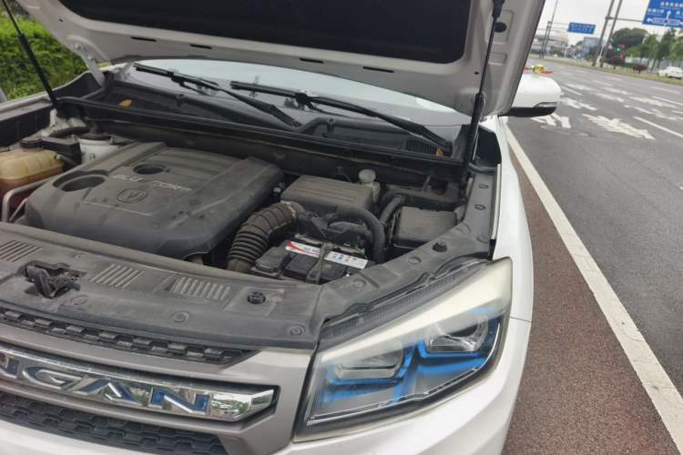 Used CHANGAN CS75 2017 Shangkui Edition 1.5T Automatic Fengxiang Model Engine Bay Left