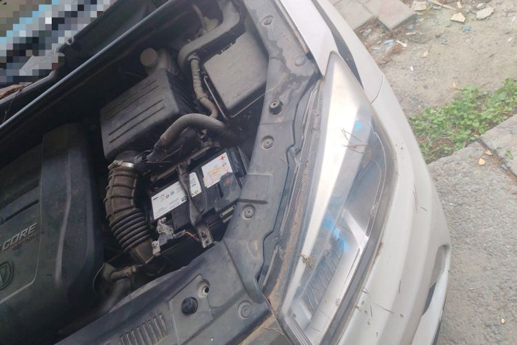 Used CHANGAN CS75 2017 Shangkui Edition 1.5T Manual Fengxiang Model Engine Bay Left