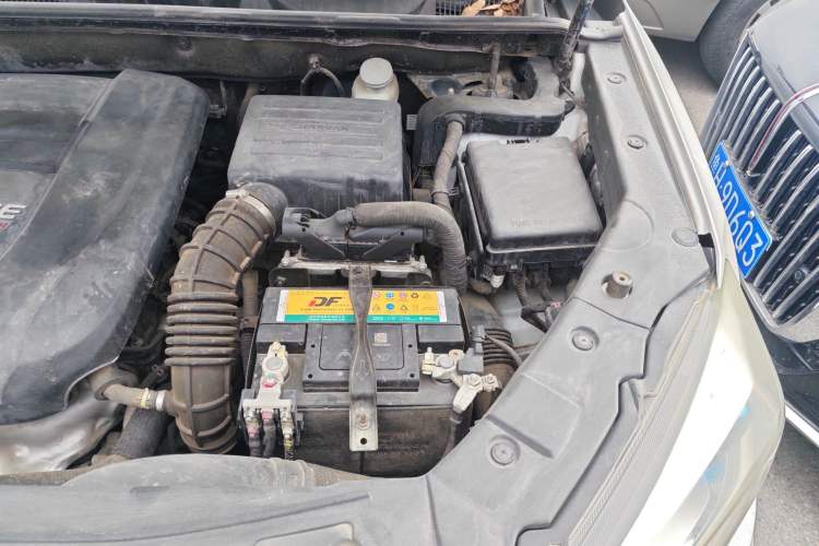 Used CHANGAN CS75 2017 Shangkui Edition 1.5T Automatic Fengxiang Model Engine Bay Left