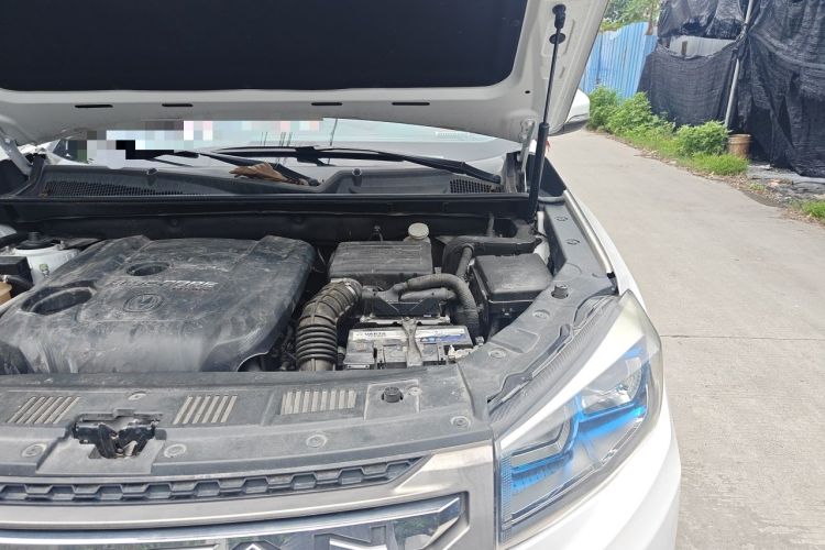 Used CHANGAN CS75 2017 Shangkui Edition 1.5T Automatic Fengxiang Model Engine Bay Left