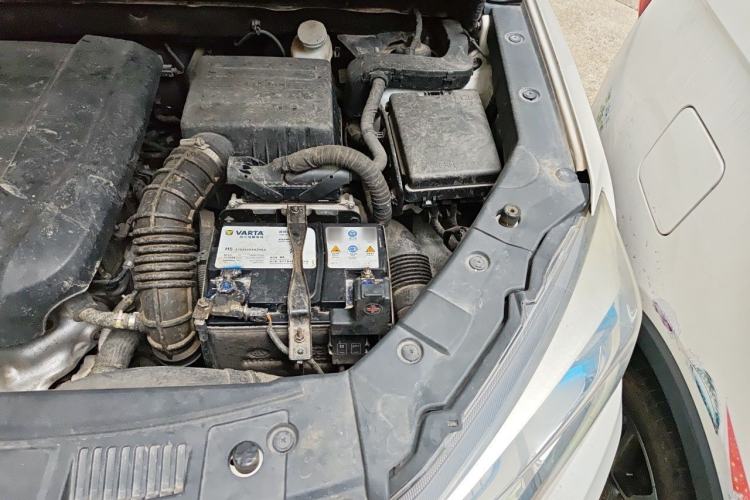 Used CHANGAN CS75 2017 Shangkui Edition 1.5T Manual Enjoyment Model Engine Bay Left
