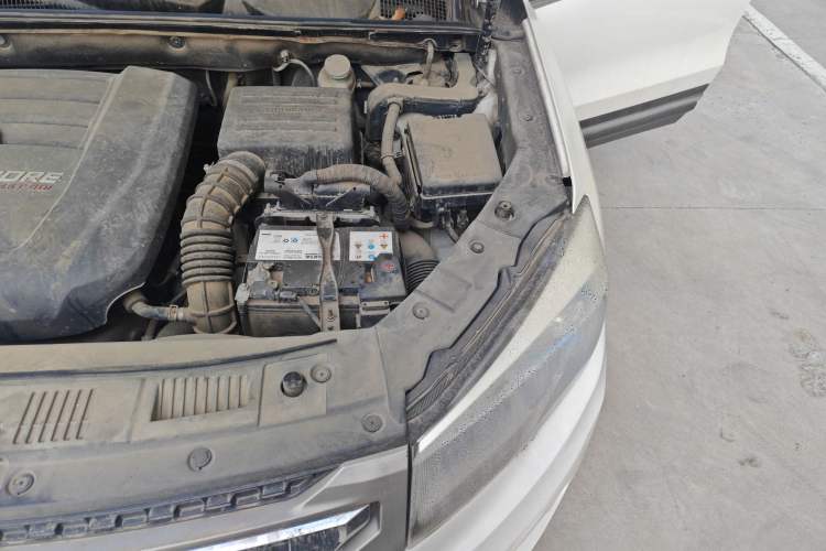 Used CHANGAN CS75 2017 Shangku Edition 1.5T Manual ZhiXiang Model Engine Bay Left
