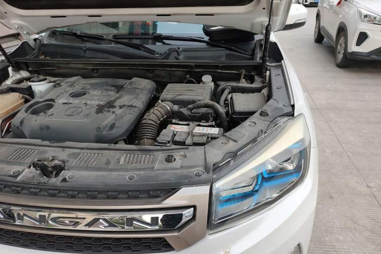 Used CHANGAN CS75 2017 Shangkui Edition 1.5T Automatic Fengyue Model Engine Bay Left