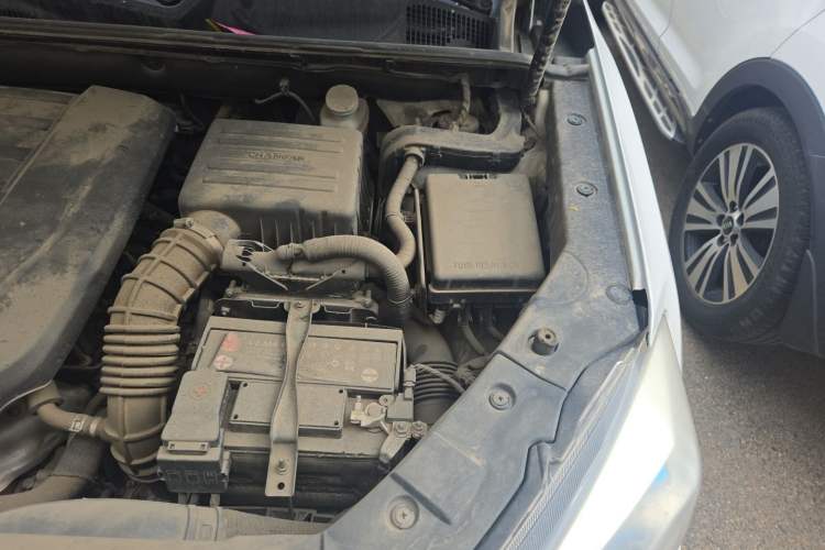 Used CHANGAN CS75 2017 Shangkui Edition 1.5T Automatic Fengxiang Model Engine Bay Left