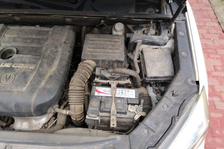 Used CHANGAN CS75 2017 Shangkui Edition 1.5T Automatic Fengxiang Model Engine Bay Left