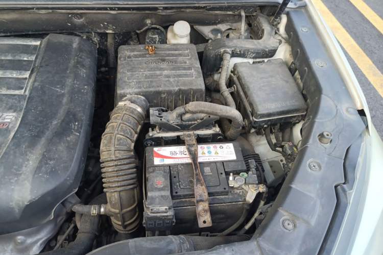 Used CHANGAN CS75 2017 Shangkui Edition 1.5T Automatic Fengyue Model Engine Bay Left