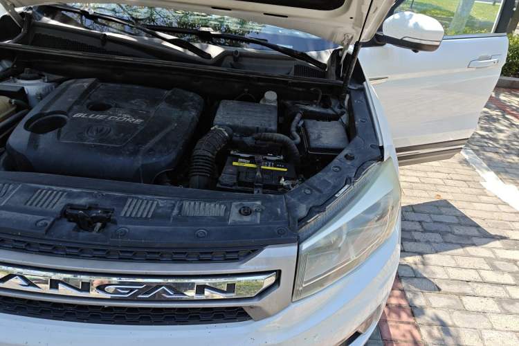Used CHANGAN CS75 2017 Shangkui Edition 1.5T Automatic Sharp Model Engine Bay Left
