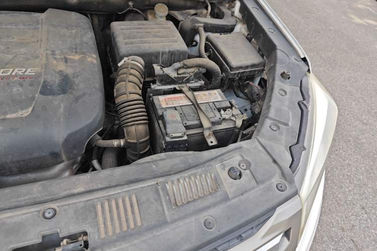 Used CHANGAN CS75 2017 Shangkui Edition 1.5T Automatic Fengyue Model Engine Bay Left