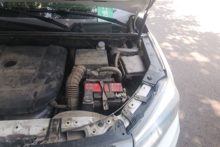Used CHANGAN CS75 2017 Shangkui Edition 1.5T Automatic Fengxiang Model Engine Bay Left