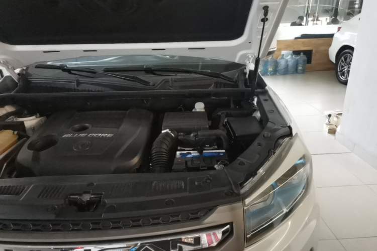 Used CHANGAN CS75 2017 Shangkui Edition 1.5T Automatic Fengyue Model Engine Bay Left