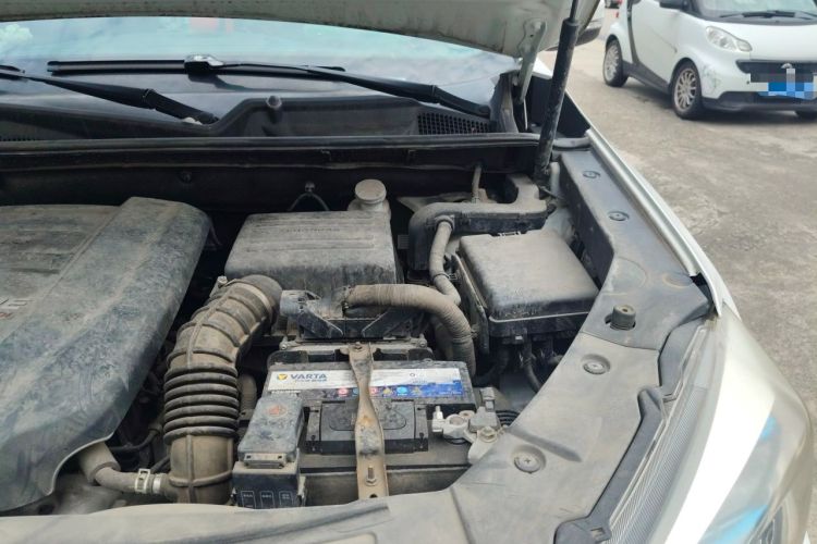 Used CHANGAN CS75 2017 Shangkui Edition 1.5T Automatic Fengxiang Model Engine Bay Left