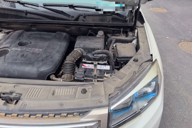Used CHANGAN CS75 2017 Shangkui Edition 1.5T Automatic Fengyue Model Engine Bay Left