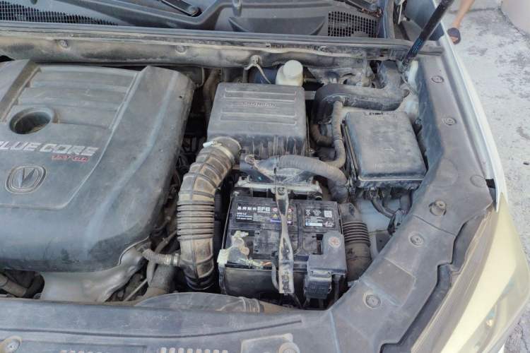 Used CHANGAN CS75 2017 Shangkui Edition 1.5T Manual Fengxiang Model Engine Bay Left