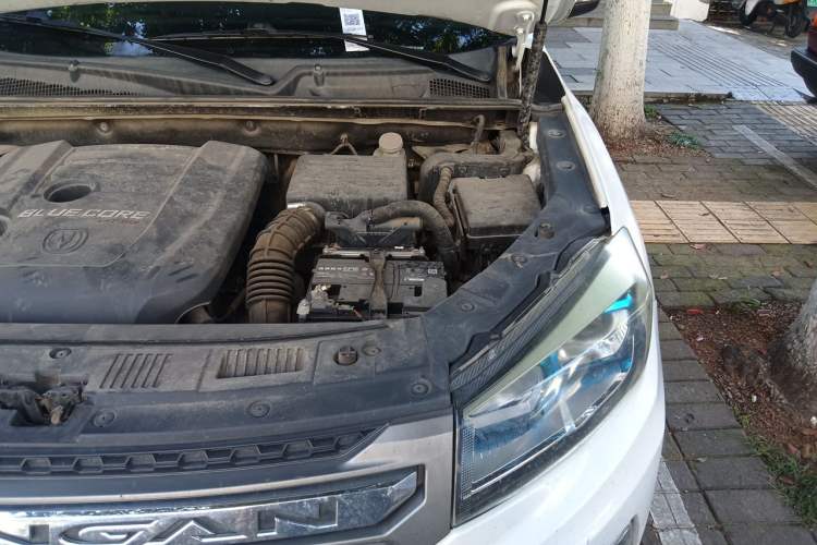 Used CHANGAN CS75 2017 Shangku Edition 1.5T Manual ZhiXiang Model Engine Bay Left