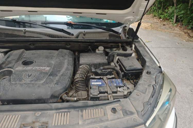 Used CHANGAN CS75 2017 Shangkui Edition 1.5T Automatic Fengxiang Model Engine Bay Left