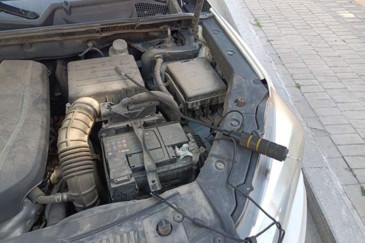 Used CHANGAN CS75 2017 Shangkui Edition 1.5T Automatic Fengxiang Model Engine Bay Left