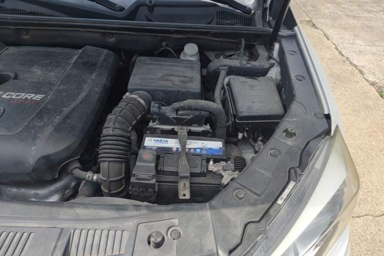 Used CHANGAN CS75 2017 Shangkui Edition 1.5T Automatic Sharp Model Engine Bay Left
