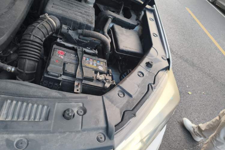 Used CHANGAN CS75 2017 Shangkui Edition 1.5T Automatic Fengxiang Model Engine Bay Left