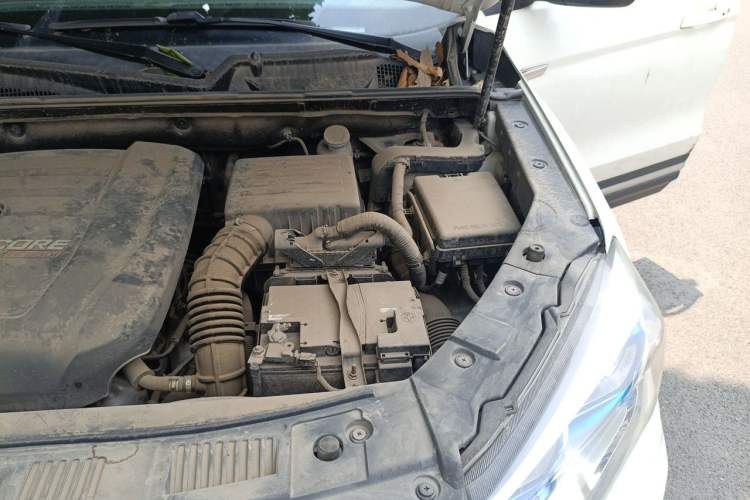 Used CHANGAN CS75 2017 Shangkui Edition 1.5T Manual Fengxiang Model Engine Bay Left