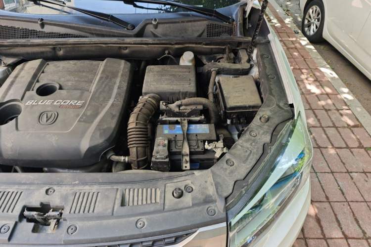Used CHANGAN CS75 2017 Shangkui Edition 1.5T Automatic Fengyue Model Engine Bay Left