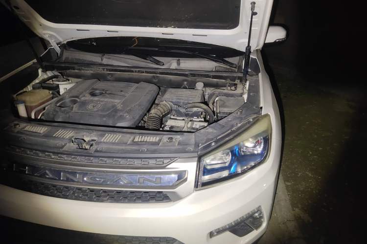 Used CHANGAN CS75 2017 Shangkui Edition 1.5T Manual Fengxiang Model Engine Bay Left
