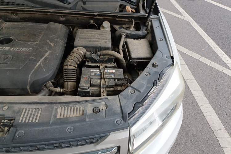 Used CHANGAN CS75 2017 Shangkui Edition 1.5T Automatic Sharp Model Engine Bay Left