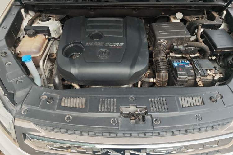 Used CHANGAN CS75 2017 Shangkui Edition 1.5T Automatic Fengyue Model Engine Bay