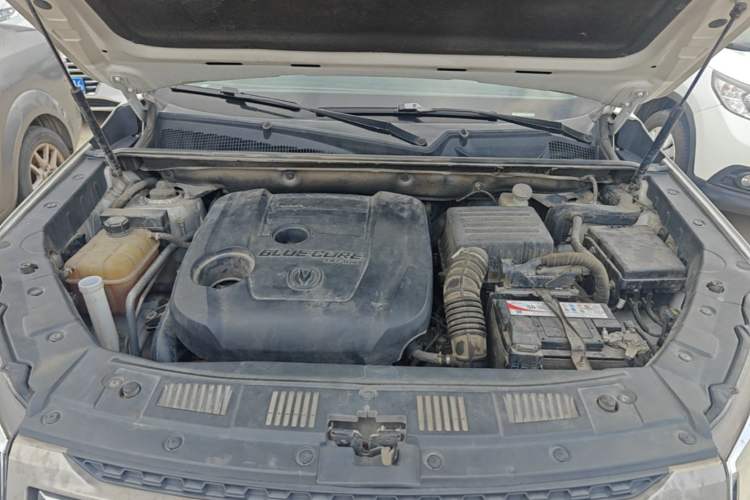 Used CHANGAN CS75 2017 Shangkui Edition 1.5T Automatic Fengxiang Model Engine Bay
