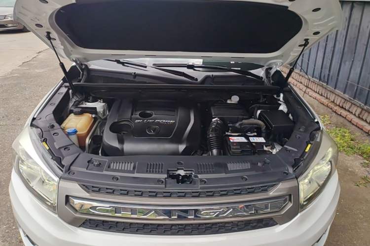 Used CHANGAN CS75 2017 Shangkui Edition 1.5T Automatic Fengyu Model Engine Bay