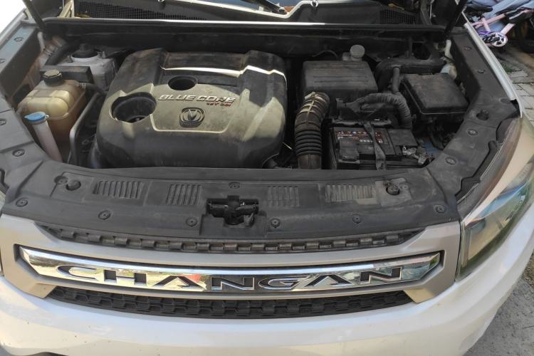 Used CHANGAN CS75 2017 Shangkui Edition 1.5T Automatic Fengxiang Model Engine Bay