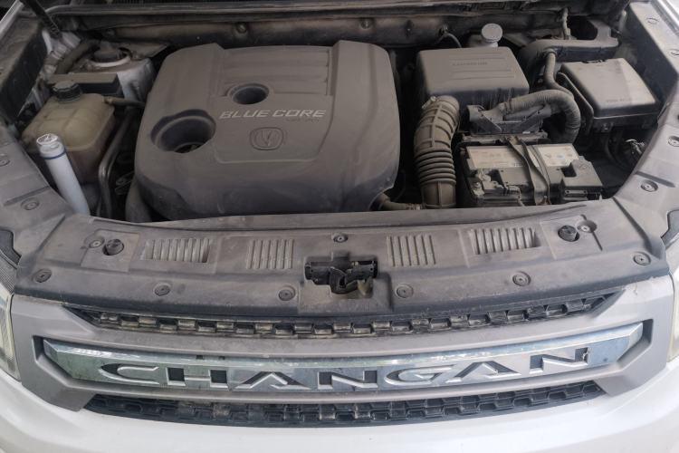 Used CHANGAN CS75 2017 Shangkui Edition 1.5T Manual Fengxiang Model Engine Bay