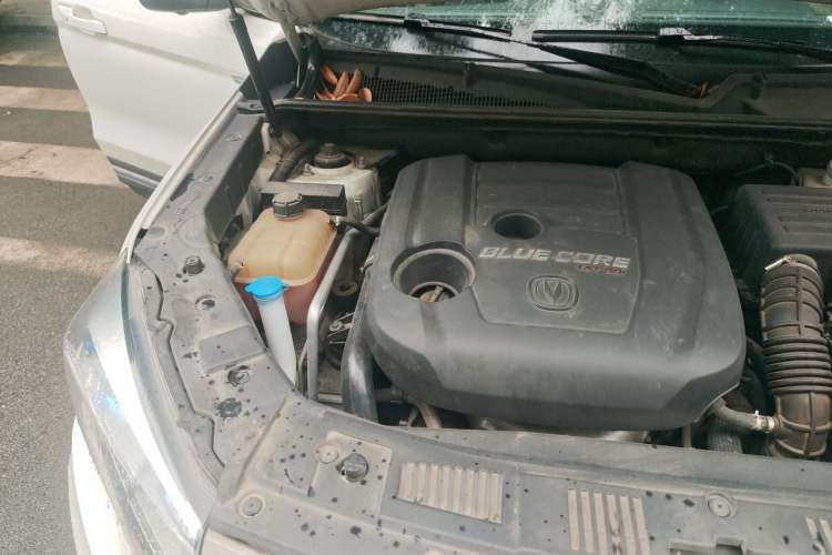 Used CHANGAN CS75 2017 Shangkui Edition 1.5T Automatic Fengyue Model Engine Bay Right
