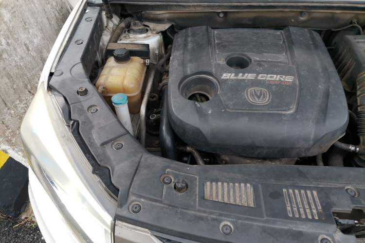 Used CHANGAN CS75 2017 Shangkui Edition 1.5T Automatic Fengxiang Model Engine Bay Right