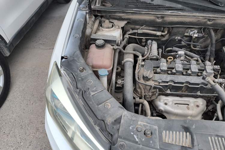 Used CHANGAN CS75 2017 Shangkui Edition 1.5T Automatic Fengxiang Model Engine Bay Right