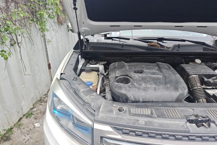 Used CHANGAN CS75 2017 Shangkui Edition 1.5T Automatic Fengxiang Model Engine Bay Right