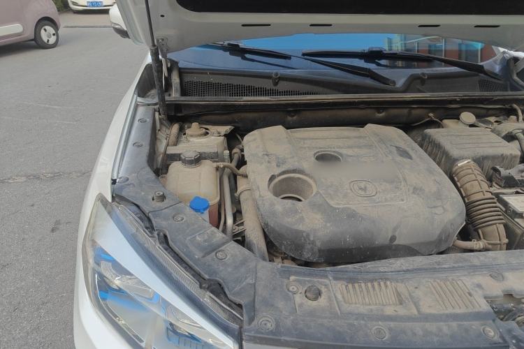 Used CHANGAN CS75 2017 Shangku Edition 1.5T Manual ZhiXiang Model Engine Bay Right