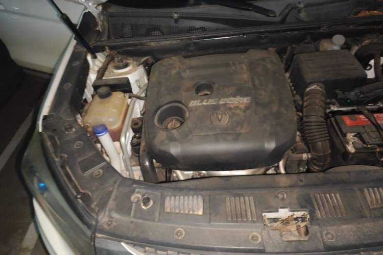 Used CHANGAN CS75 2017 Shangkui Edition 1.5T Manual Fengxiang Model Engine Bay Right